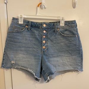 Vintage high rise distressed shorts